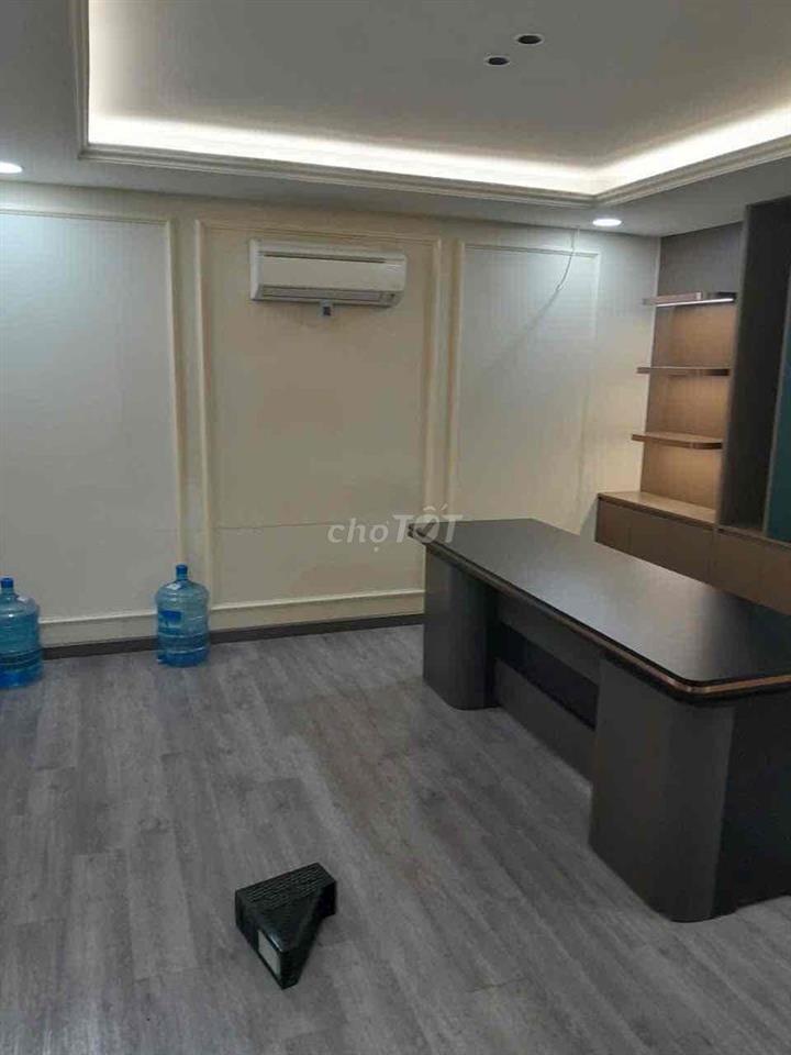 Cần Cho Thuê Nhà Nguyên Căn MT Đường Võ Văn Tần Đoạn 2 Chiều