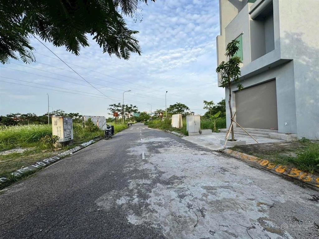 Bán lô 81m2 tuyến 2 tđc hộ phụ xi măng bạch mai đồng thái an dương