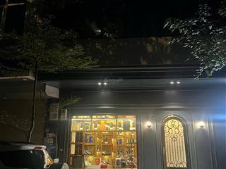 Cho thuê nhà 3 tầng lạc long quân, quận tây hồ, 60m2, kinh doanh nhỏ kết hợp ở, giá 12,9 triệu