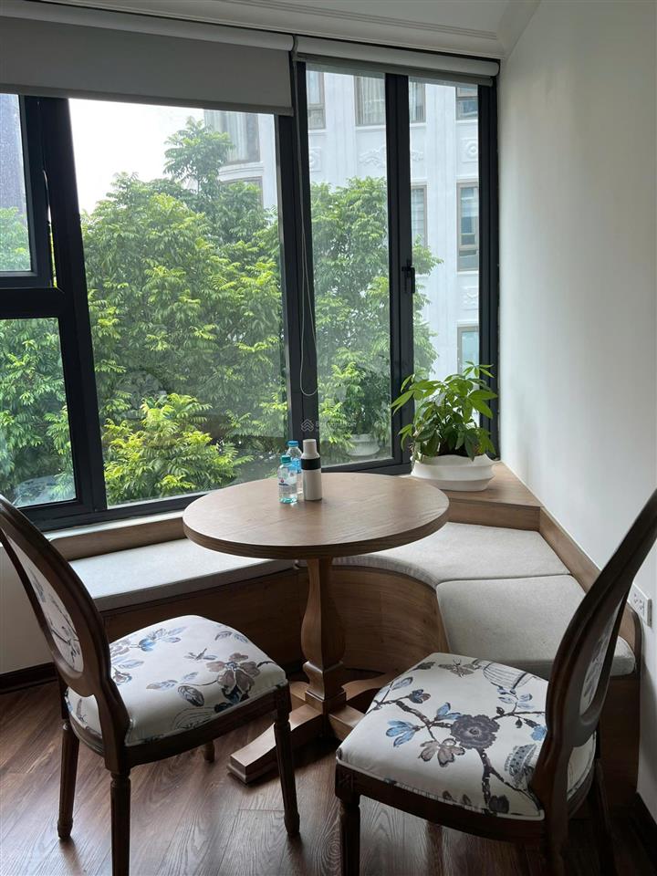 Cho thuê nhà 3 tầng lạc long quân, quận tây hồ, 60m2, kinh doanh nhỏ kết hợp ở, giá 12,9 triệu