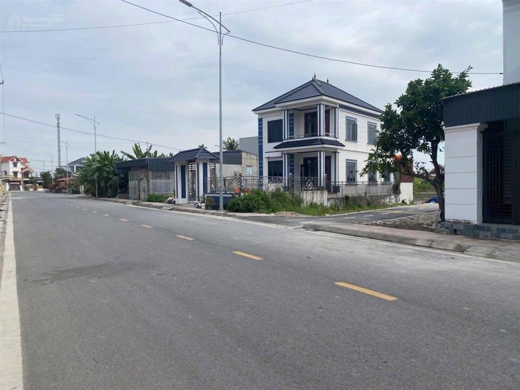 Mặt đường tl404 đón sóng siêu dự án 14 tỷ usd  lô đất vàng đoàn xá , chỉ cách cảng 1km!