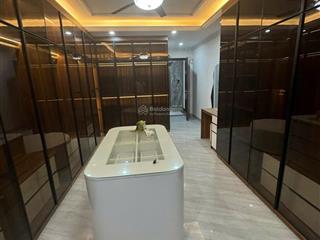 Duy nhất còn 1 căn nhà đẹp đại mỗ  cạnh đường bạch thành phong 31m2 x 5 tầng