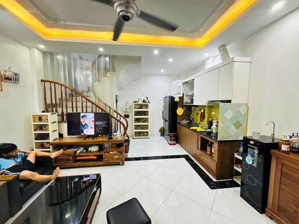 Bán gấp nhà đại linh cực phẩm 45m x 5 tầng nhà chủ tự xây giá cực yêu thương, nhỉnh 8 tỷ