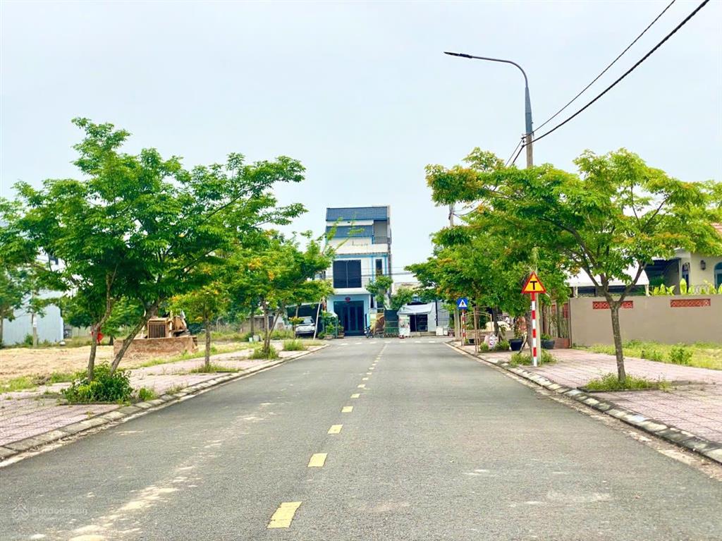 Bán đất trung tâm hành chính thăng bình giá chỉ 8,xxtr/m2 đường nhựa 7.5m