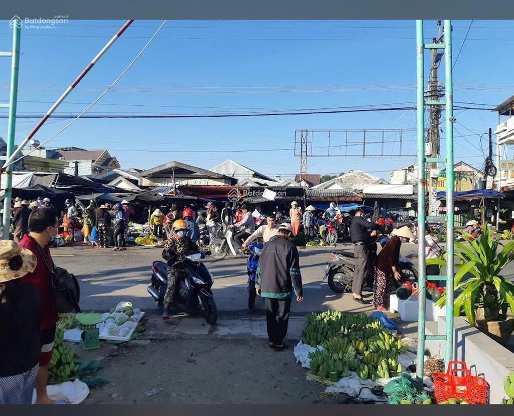 Bán lô đất chợ, dân cư đông đúc, vừa ở vừa cho thuê