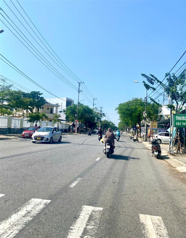 Bán lô đất chợ, dân cư đông đúc, vừa ở vừa cho thuê