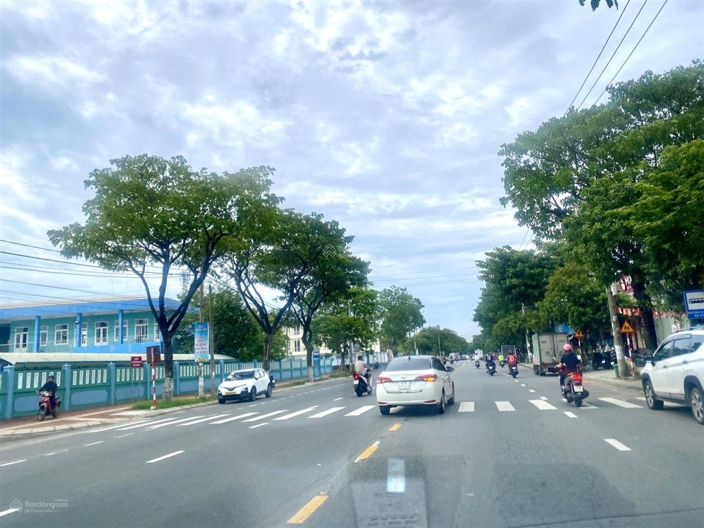 Đất hòa tiến, liền kề dt605 cách 100m