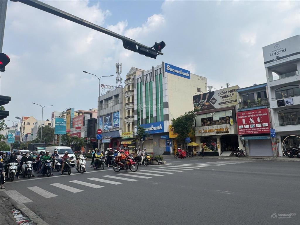 Cho thuê nhà mặt phố tại phường 13, quận tân bình, tp.hcm, 200 triệu, 300 m2