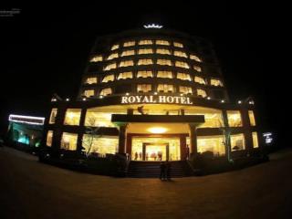 Bán tòa khách sạn royal đẳng cấp tại thành phố lào cai  6.500m2 x10t, mt66m. giá 175 tỷ.