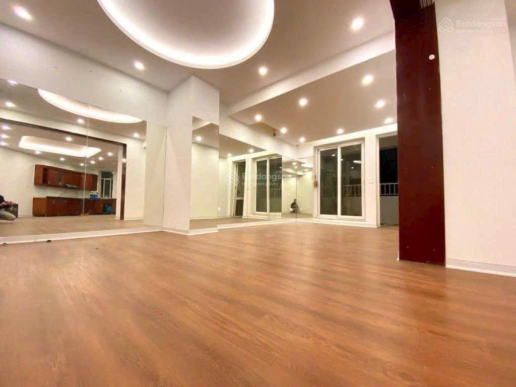 Bán căn hộ chung cư lô góc tòa an sinh, phố nguyễn cơ thạch  109m2  giá 6.25 tỷ