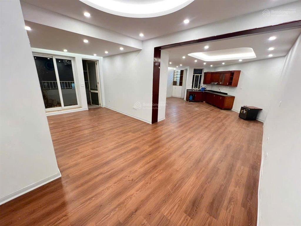 Bán căn hộ chung cư lô góc tòa an sinh, phố nguyễn cơ thạch  109m2  giá 6.25 tỷ
