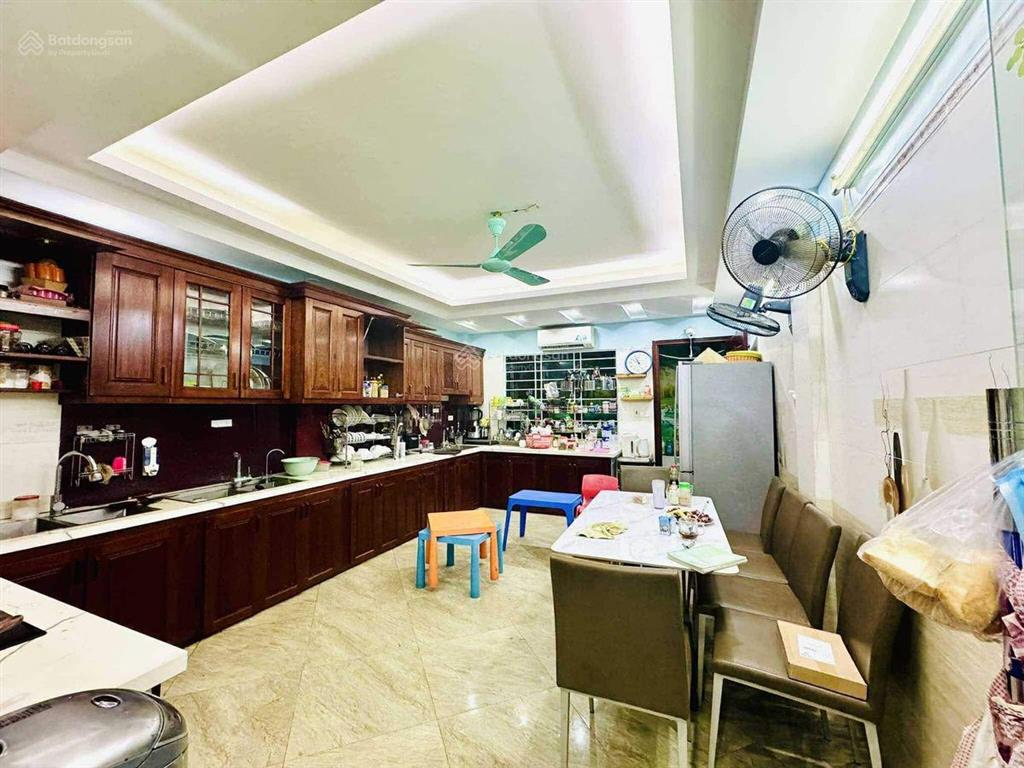 Bán nhà đẹp phân lô 7 tầng thang máy, gara ô tô, phố phú diễn 78m2  mặt tiền 4.2m. giá 26.5 tỷ