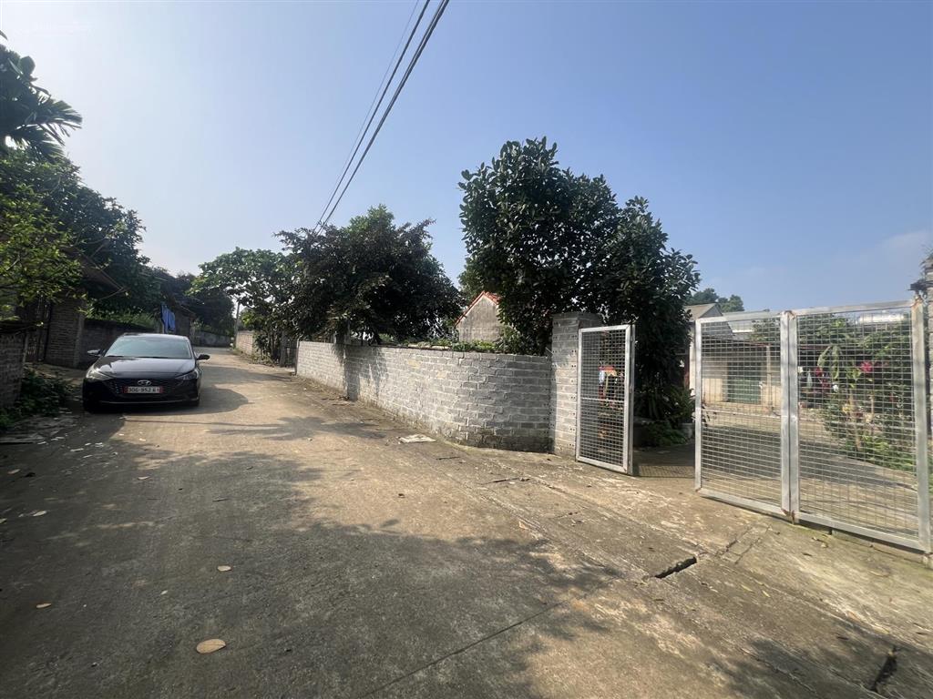 Chính chủ cần bán 402m², trong đó có 150m² thổ cư, mặt tiền 16m tại yên bài, tp hà nội