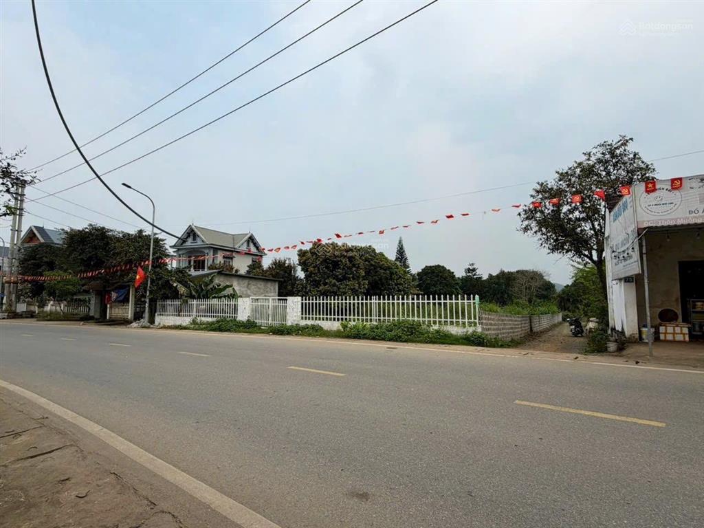 Cần bán lô đất 20m mặt đường trục khoang xanh diện tích1084m thổ cư 150m2 tại yên bài ba vì hà nội