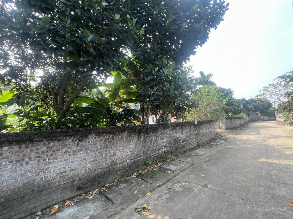 Chính chủ cần bán lô đất nghỉ dưỡng 2 mặt tiền diện tích 1880m2 thổ cư 350m2 tại yên bài, tp hà nội