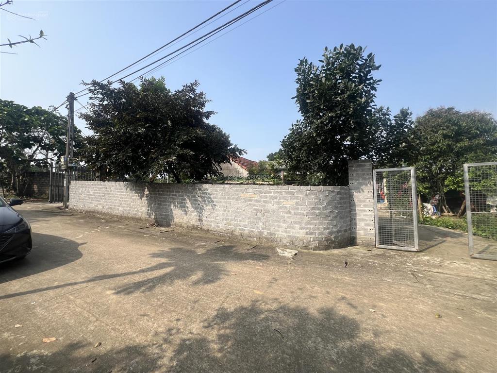 Chính chủ cần bán lô đất nghỉ dưỡng 2 mặt tiền diện tích 1880m2 thổ cư 350m2 tại yên bài, tp hà nội