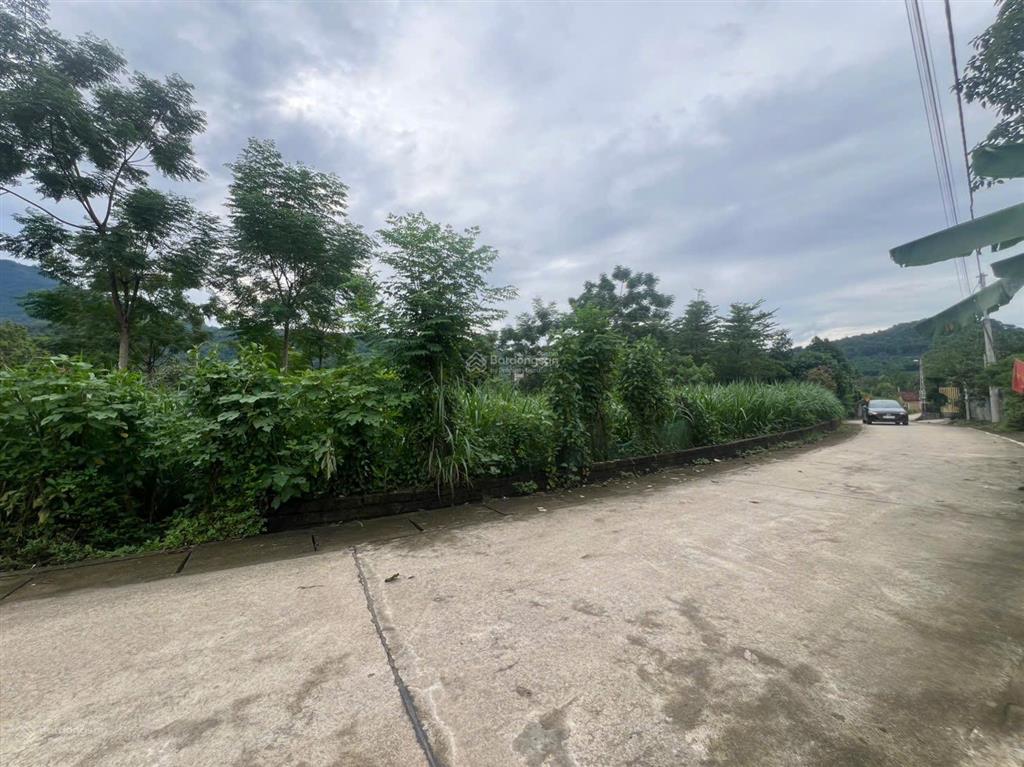 Chính chủ cần bán lô đất nghỉ dưỡng 2 mặt tiền diện tích1088m thổ cư 150m tại yên bài ba vì hà nội