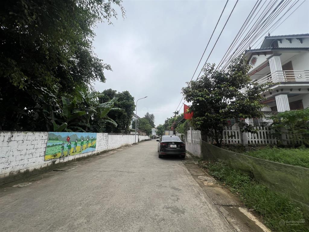 Bán 275m thổ cư 100m mặt tiền 8m tại thôn đồng chay xã yên bài hà nội