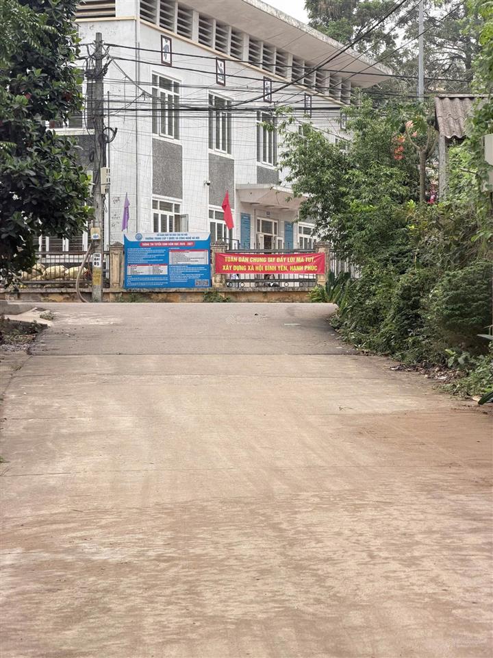 Chính chủ bán lô đất làm ngay trung tâm diện tích197m2 ffull thổ mặt tiền 9,35m tại yên bài hà nội