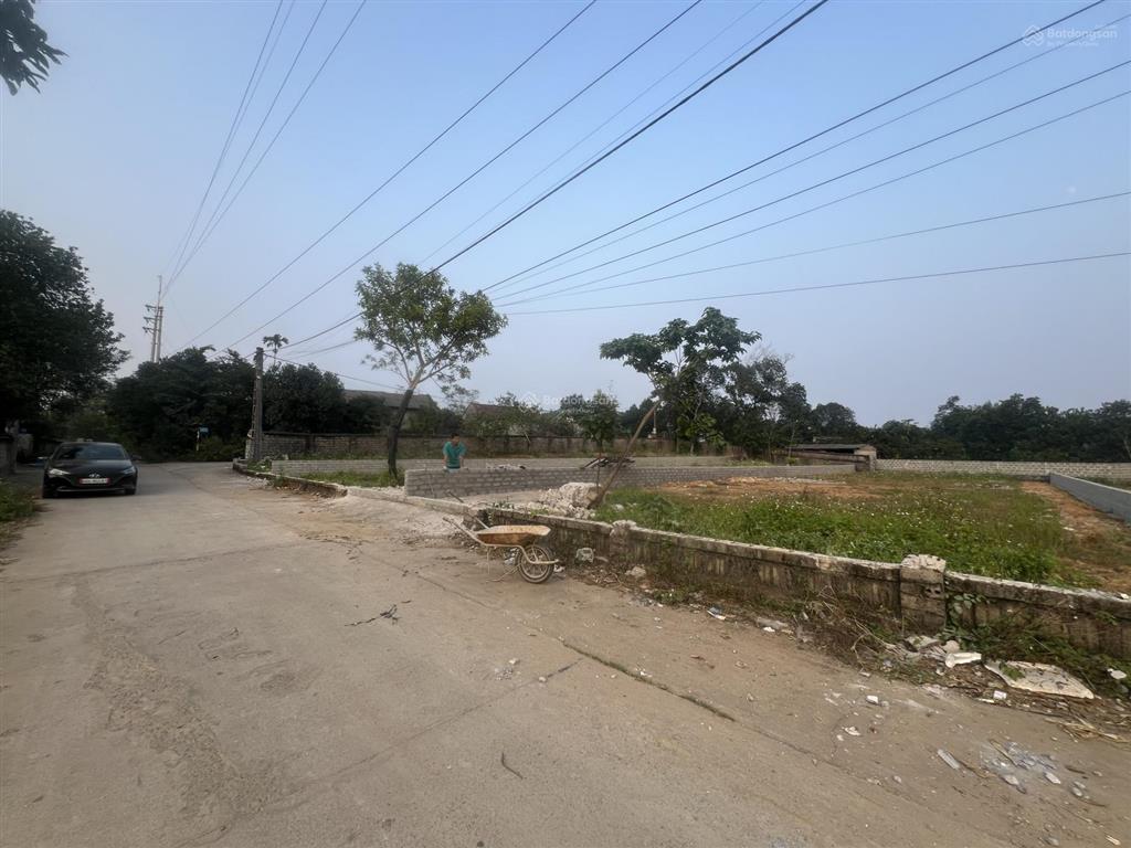 Chính chủ cần bán nhanh lô đất 392m2 thổ cư 150m2 mặt tiền 11m tại yên bài ba vì tp hà nội