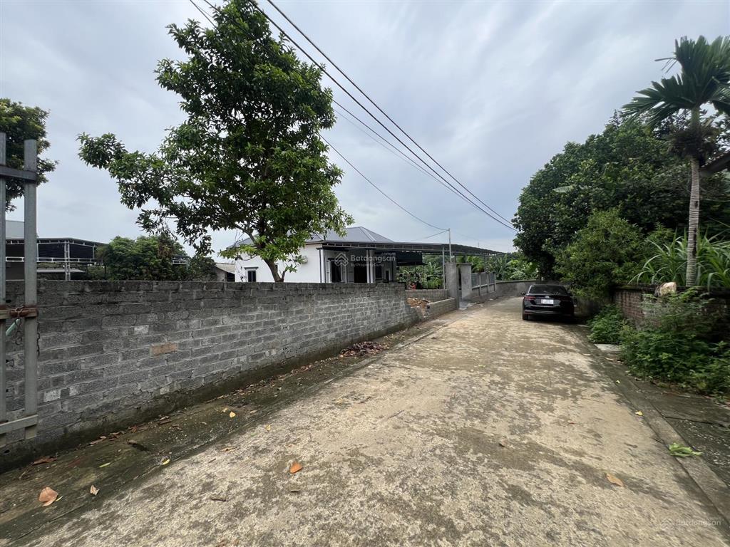 Chính chủ cần bán 300m2 trong đó có 150m2 đất ở mặt tiền 18m tại yên bài ba vì hà nội