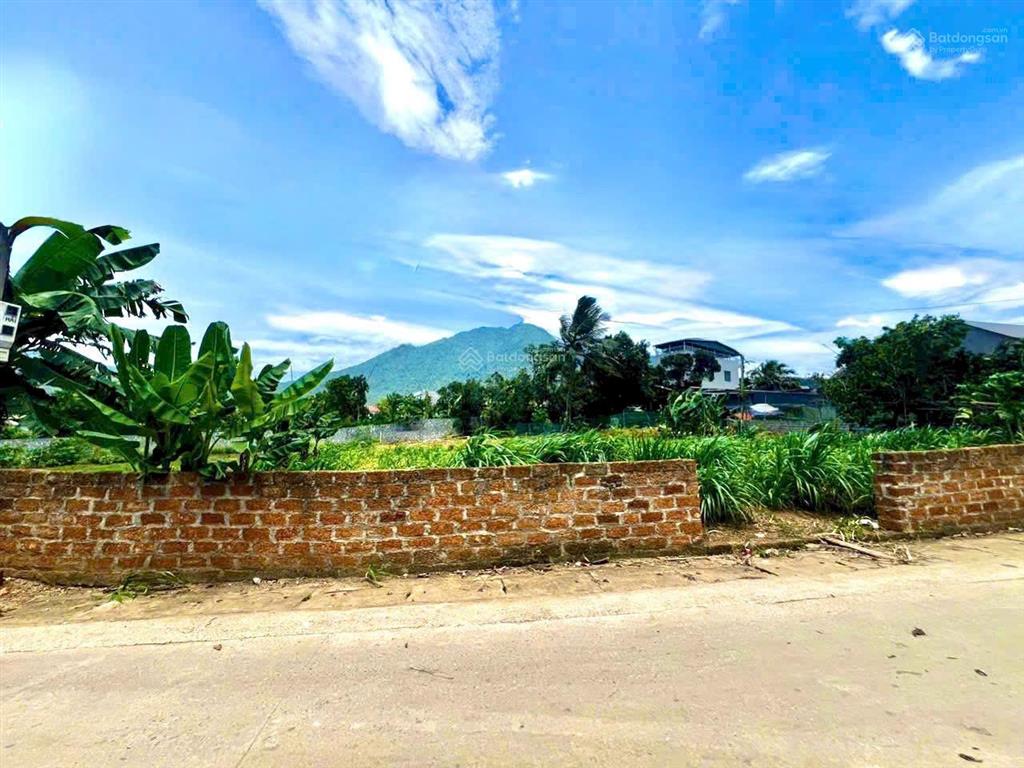 Chính em bán lô đất diện tích396m2 thổ cư 150m2 mặt tiền 11m tại xã yên bài ba vì hà nội