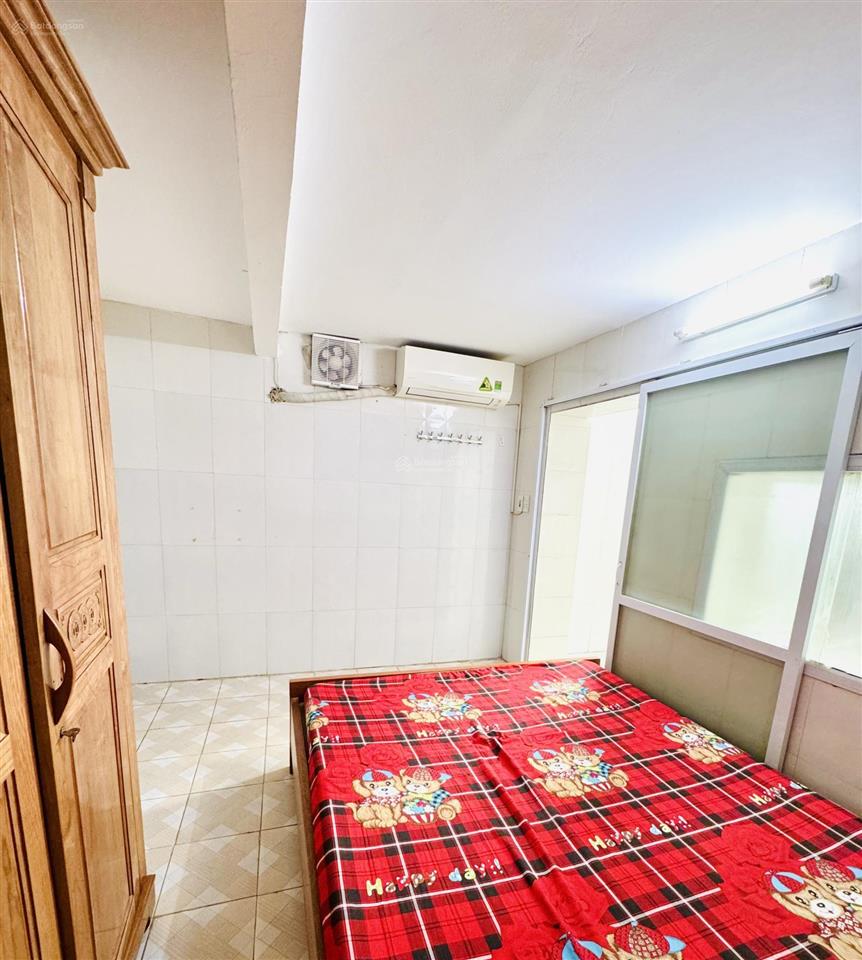 Nhà cấp 4 tập thể 30m2  hoàng quốc việt, cầu giấy  chính chủ cho thuê