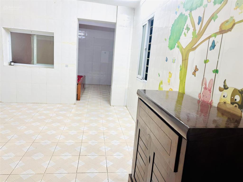 Nhà cấp 4 tập thể 30m2  hoàng quốc việt, cầu giấy  chính chủ cho thuê