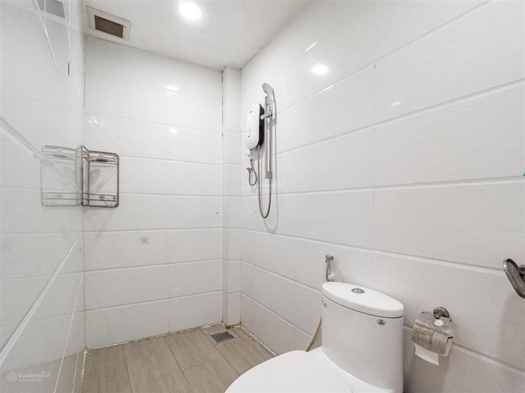 Bán tòa nhà building  33 căn hộ dịch vụ, 1200m2, trung tâm lê văn sỹ, quận 3