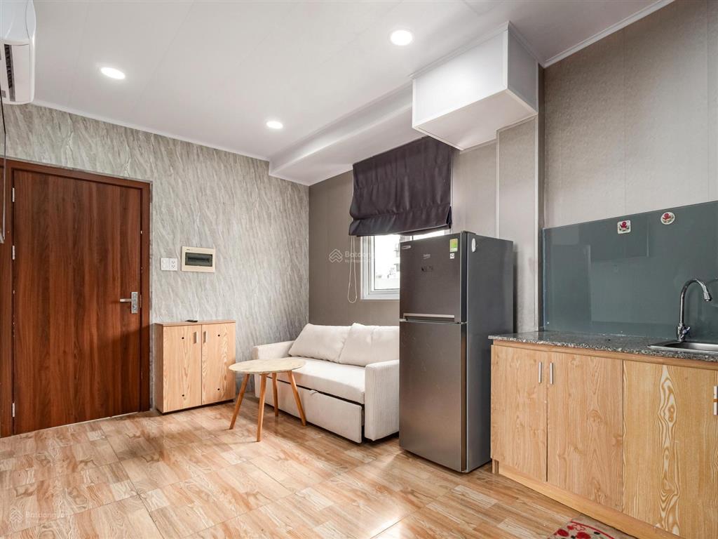 Bán tòa nhà building  33 căn hộ dịch vụ, 1200m2, trung tâm lê văn sỹ, quận 3