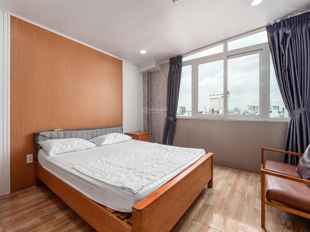 Bán tòa nhà building  33 căn hộ dịch vụ, 1200m2, trung tâm lê văn sỹ, quận 3