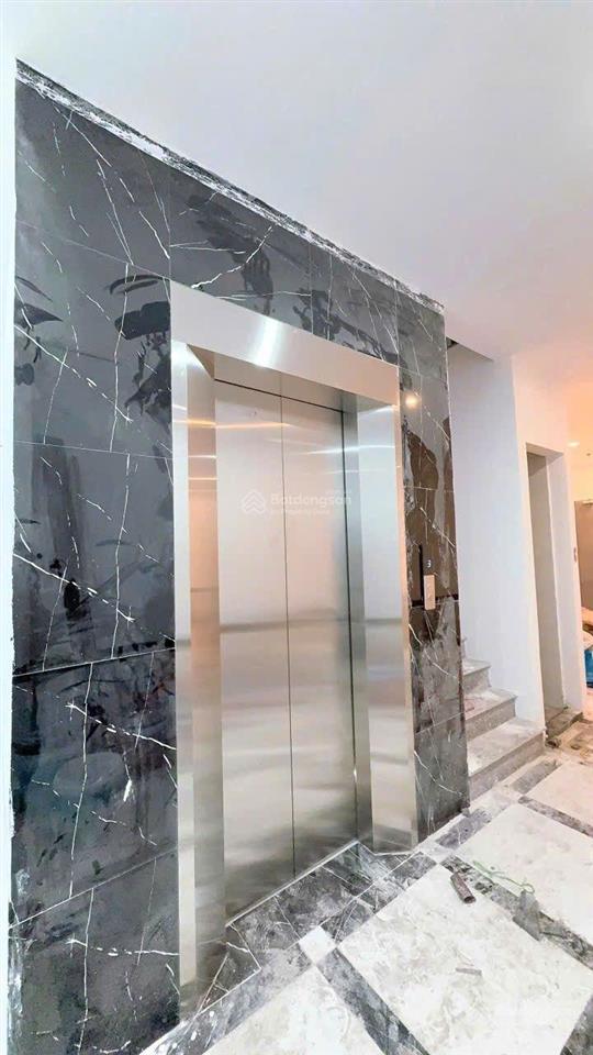 Chính chủ bán căn hộ dòng tiền 8 tầng thang máy kinh doanh ô tô đỗ cửa giá 13tỷ dòng tiền 700tr/năn