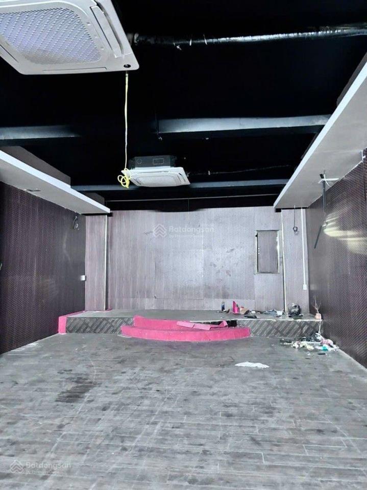 Bán nhà mặt phố trương công giai vỉa hè rộng dt 90m2 7 tầng +hầm kinh doanh, giá rẻ hơn khu vực