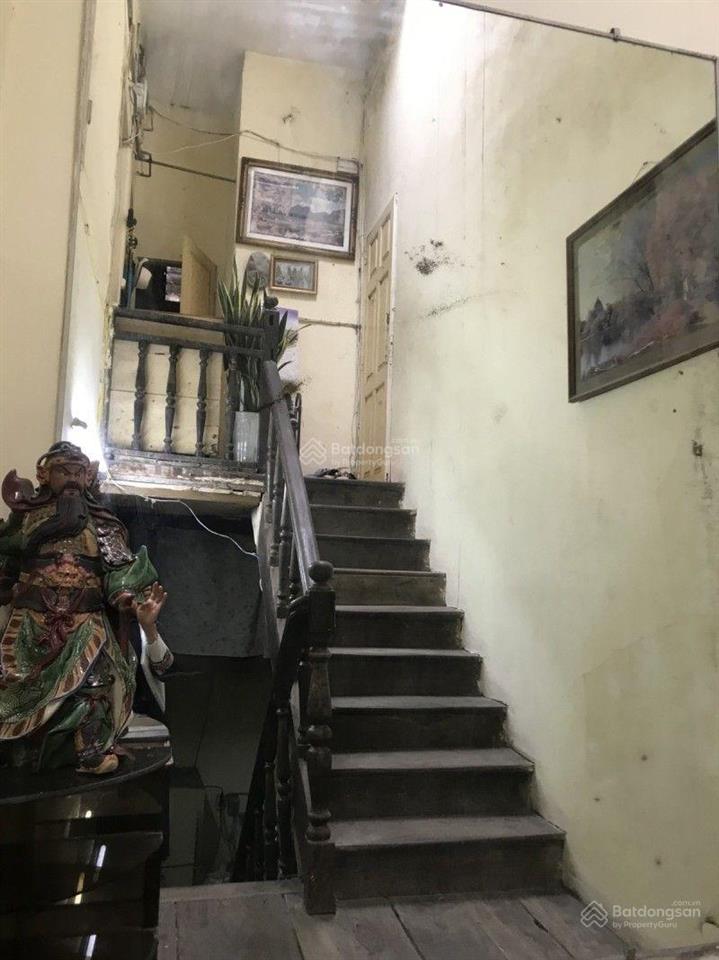 Chính chủ tôi cần bán gấp nhà biệt thự phố tràng thi tổng dt287m2/2tầng,giá bán trước tết 219tỷ