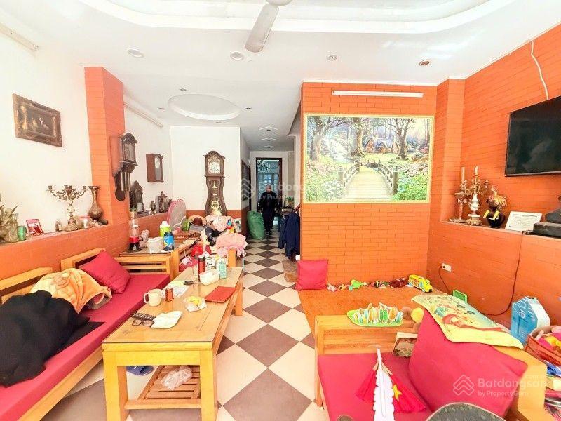 Chính chủ tôi cần bán gấp nánh 7t thang máy dt90m2 ô tô vào nhà,dùng đỗ,đc giang văn minh ba đình