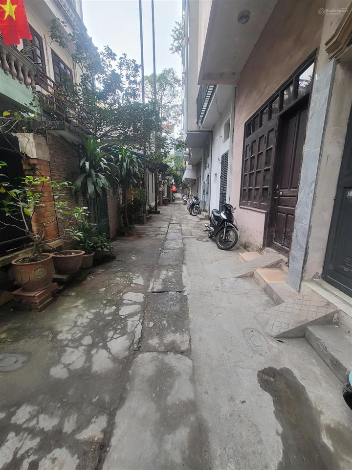 Cc tôi bán nhà yên láng đống đa
siêu hiếm 2 mặt thoáng dt65m | xd 4 tầng khung cột.giá 14.8 tỷ