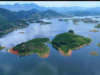 Cần bán đảo hồ cấm sơn bắc giang một mình một đảo vị trí đẹp bậc nhất hồ pháp lý sạch 300m2 thổ cư