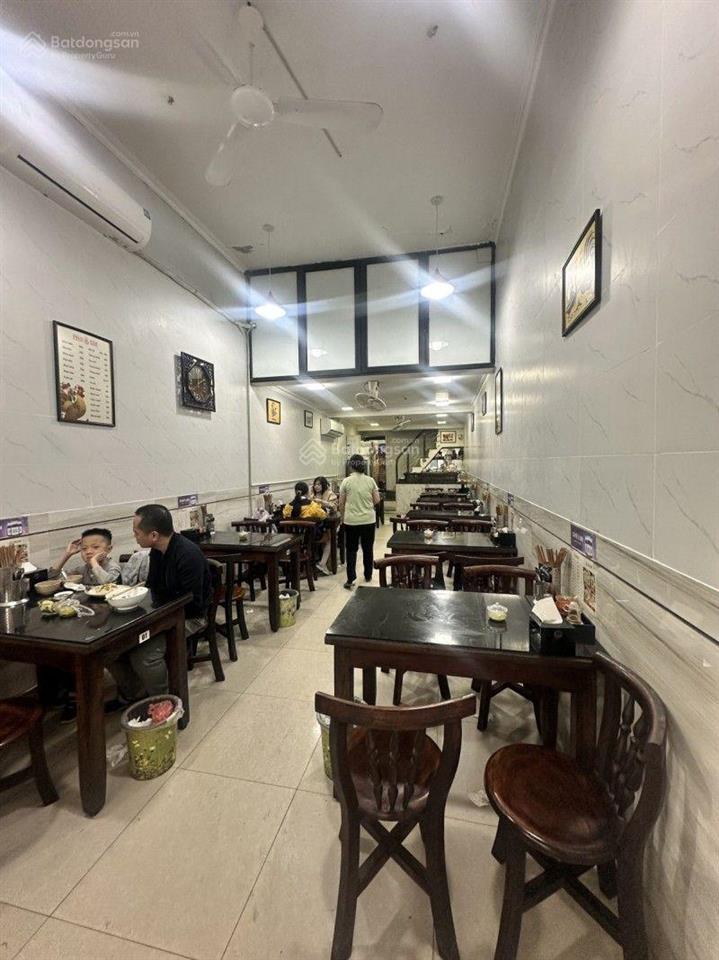 Cần thanh khoản gấp tòa nhà lô góc trần quốc vượng dt131m2 xd8 tầng thang máy dòng tiền 1.8tỷ/nắm