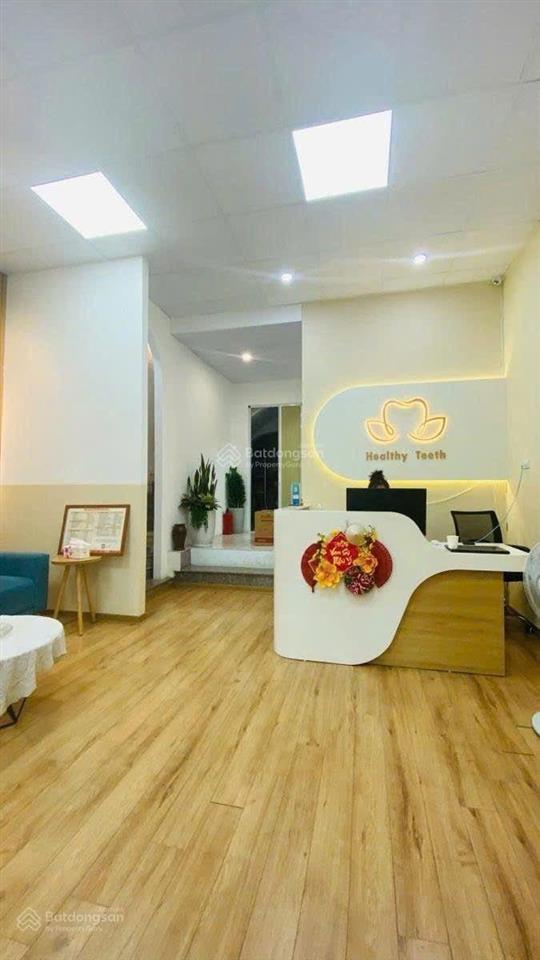 Chính chủ cần bán siêu phẩm mặt phố hoàng ngân lô góc 3 thoáng kinh doanh đỉnh dòng tiền khủng