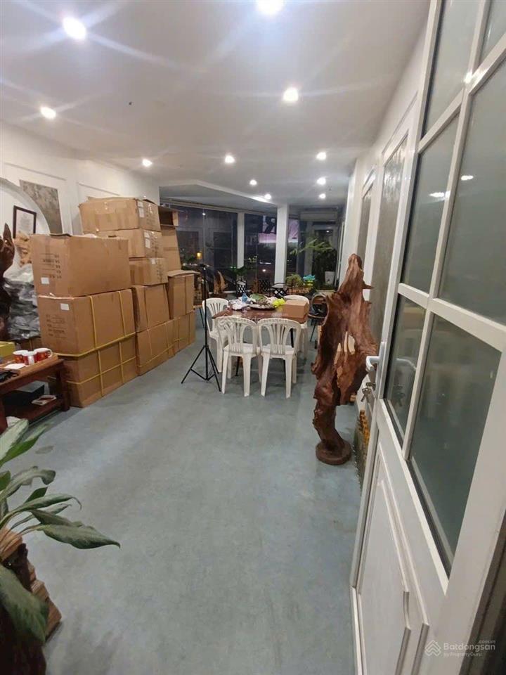 Chính chủ cần bán siêu phẩm mặt phố hoàng ngân lô góc 3 thoáng kinh doanh đỉnh dòng tiền khủng