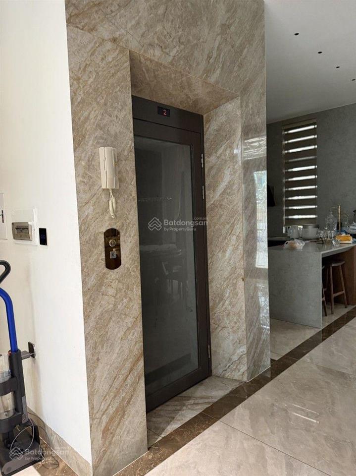 Cần thanh khoản gấp siêu biệt thự mặt hồ lideco chuẩn sống thượng lưu giữa trung tâm, &nhỉnh 200/m2