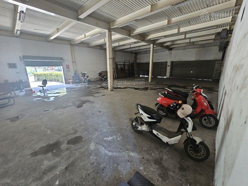 Cần bán siêu phẩm nhà,đất vàng,mỹ đình dt 1.520m2 giá hơn 300tr/m2 full thổ cư ở lâu dài vị trí đẹp