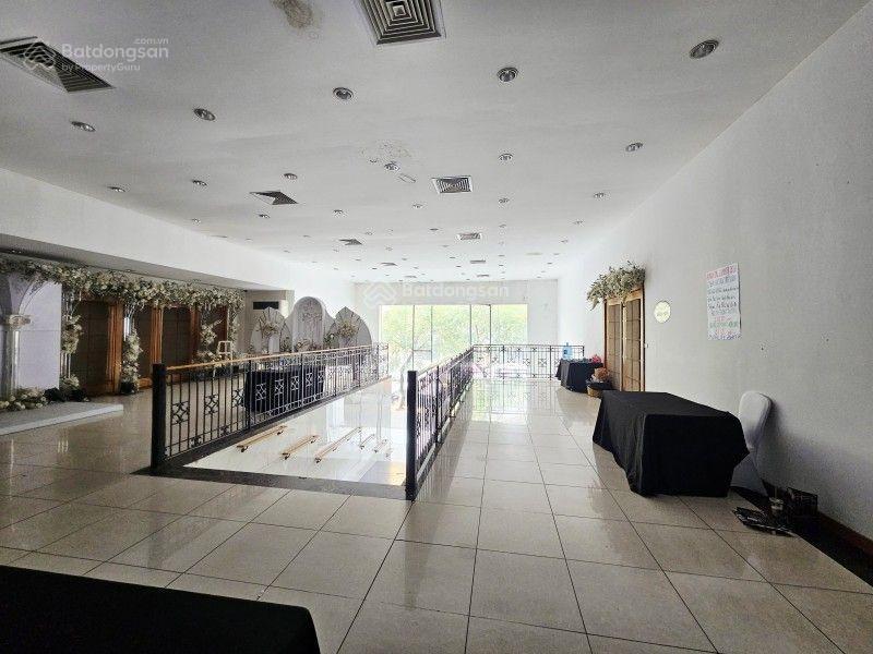 Cần bán siêu phẩm nhà,đất vàng,mỹ đình dt 1.520m2 giá hơn 300tr/m2 full thổ cư ở lâu dài vị trí đẹp