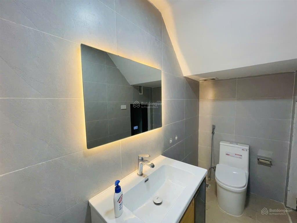 Bán nhà 83m2 phân lô vip hoàng hoa thám ô tô tránh vỉa hè 4tầng thang máy, kinh doanh mặt tiền rộng