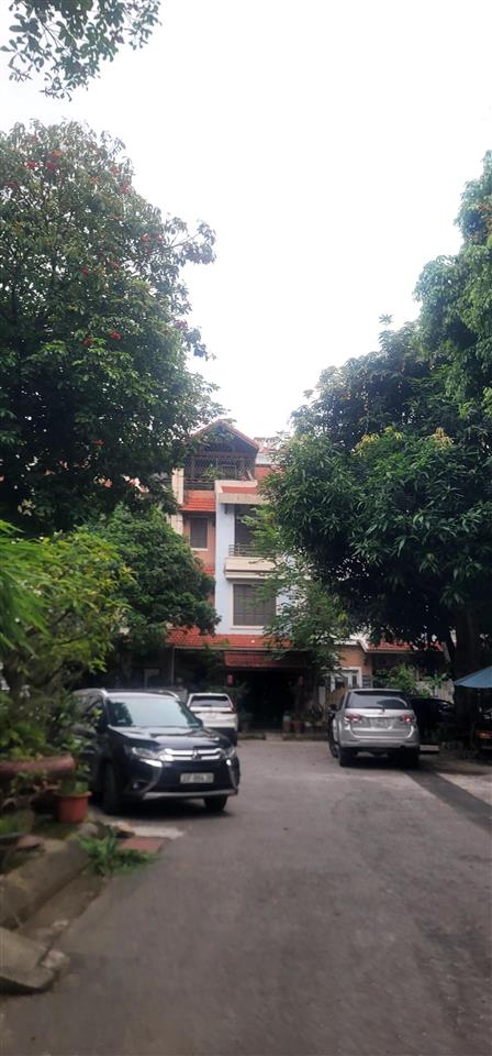 Bán nhà 83m2 phân lô vip hoàng hoa thám ô tô tránh vỉa hè 4tầng thang máy, kinh doanh mặt tiền rộng