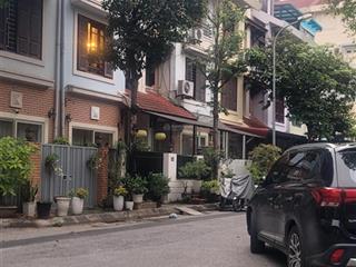 Phân lô vip hoàng hoa thám ô tô tránh vỉa hè thang máy mặt tiền rộng hiếm có hàng xóm tốt
