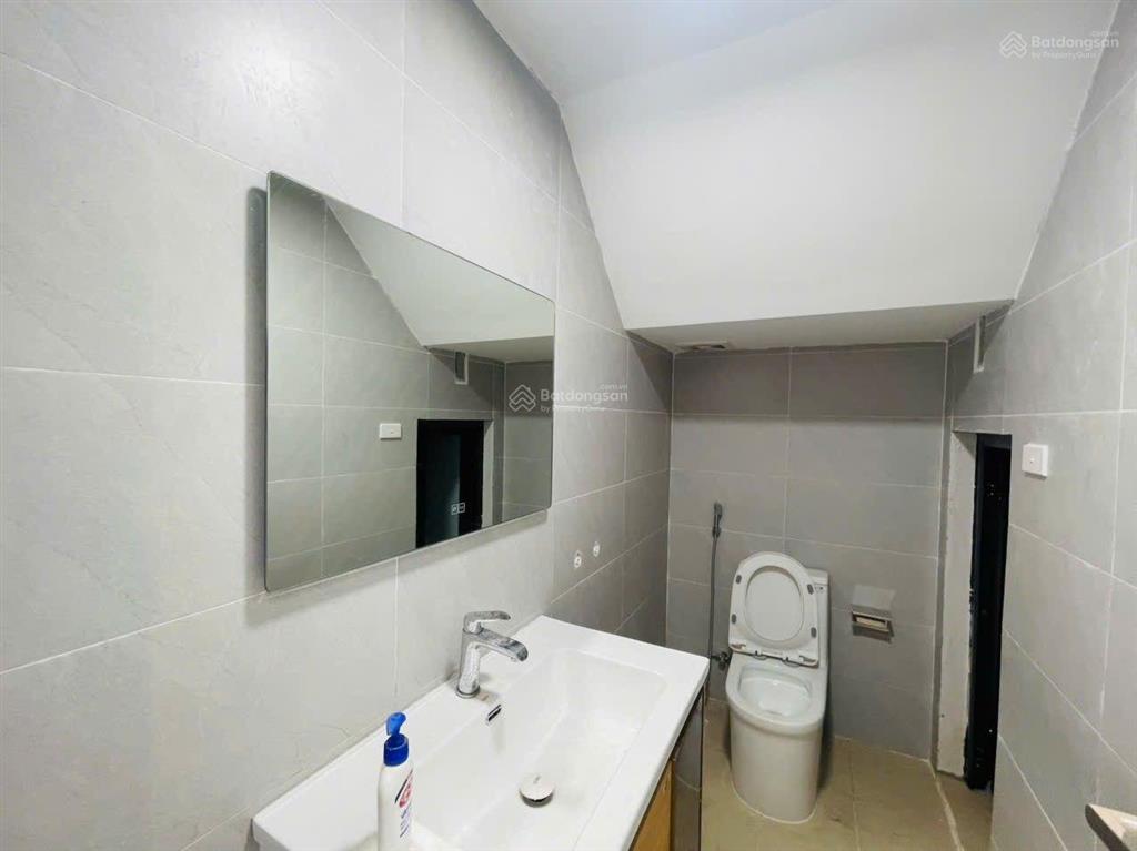 Bán nhà 83m2 phân lô vip hoàng hoa thám ô tô tránh vỉa hè 4tầng thang máy, kinh doanh mặt tiền rộng