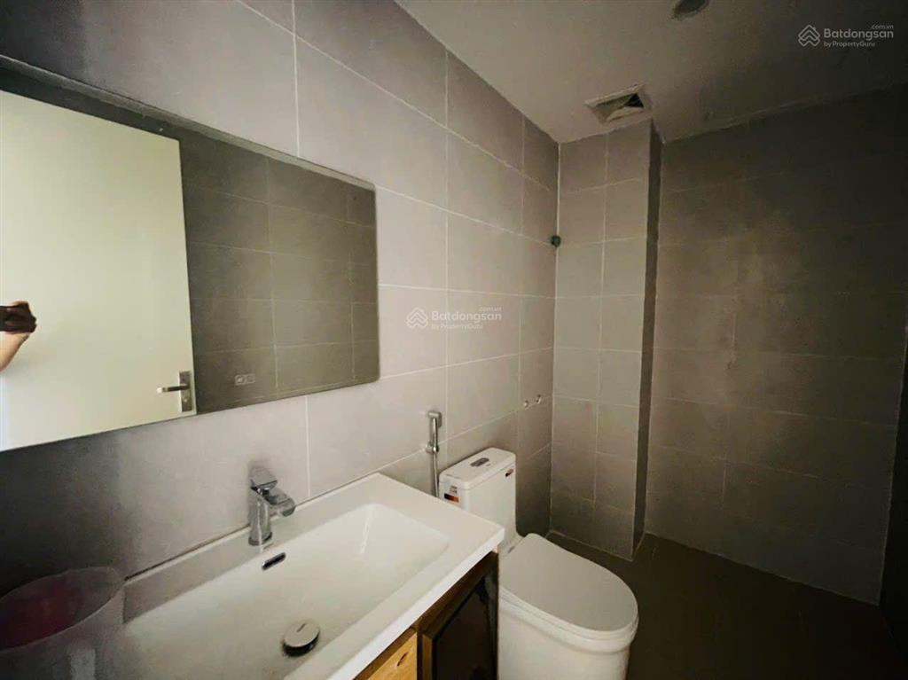 Bán nhà 83m2 phân lô vip hoàng hoa thám ô tô tránh vỉa hè 4tầng thang máy, kinh doanh mặt tiền rộng