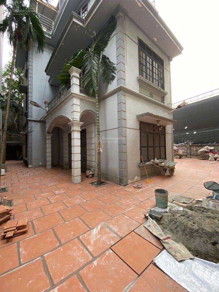Cho thuê nhà/đất nguyễn ngọc vũ 300m mặt tiền 15m kinh doanh đỉnh vị trí trung tâm