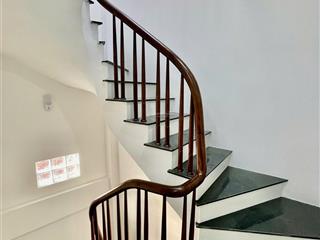 Bán nhà riêng đẹp dt48m2,6 tầng 3 ngủ đủ công năngthang máy dt 13,6 tỷ,trần duy hưng,cầu giấy hn